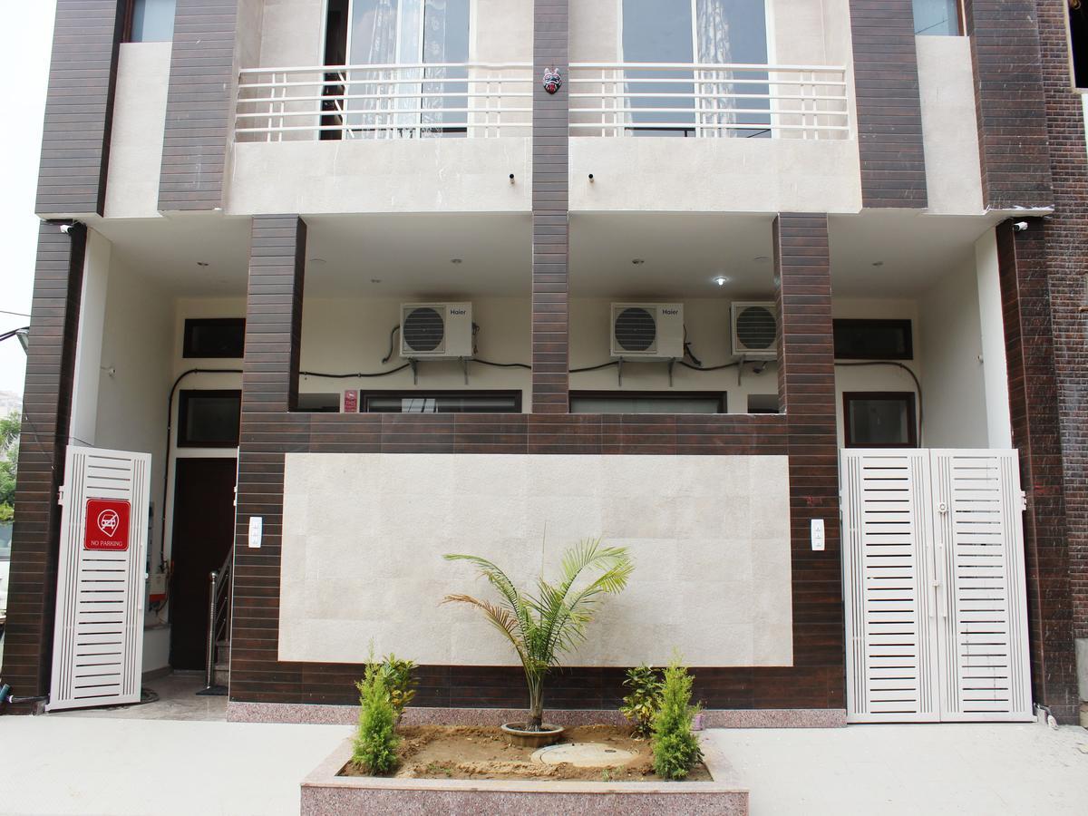 Oyo 2384 Hotel Epic Inn Gurgaon Ngoại thất bức ảnh